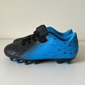 Brooman Kids Soccer Shoes Black and Blue Size 1